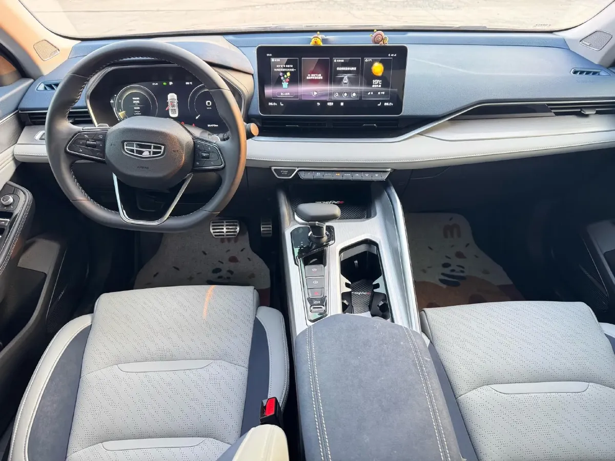 2021 Geely Preface 2.0T 190HP L4 7DCT,autocango,china used car exporter,china ev exporter,chinese used car exporter,chinese used ev exporter