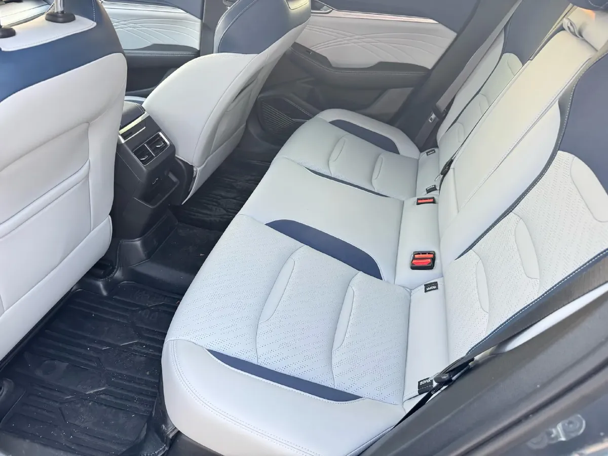 2021 Geely Preface 2.0T 190HP L4 7DCT,autocango,china used car exporter,china ev exporter,chinese used car exporter,chinese used ev exporter