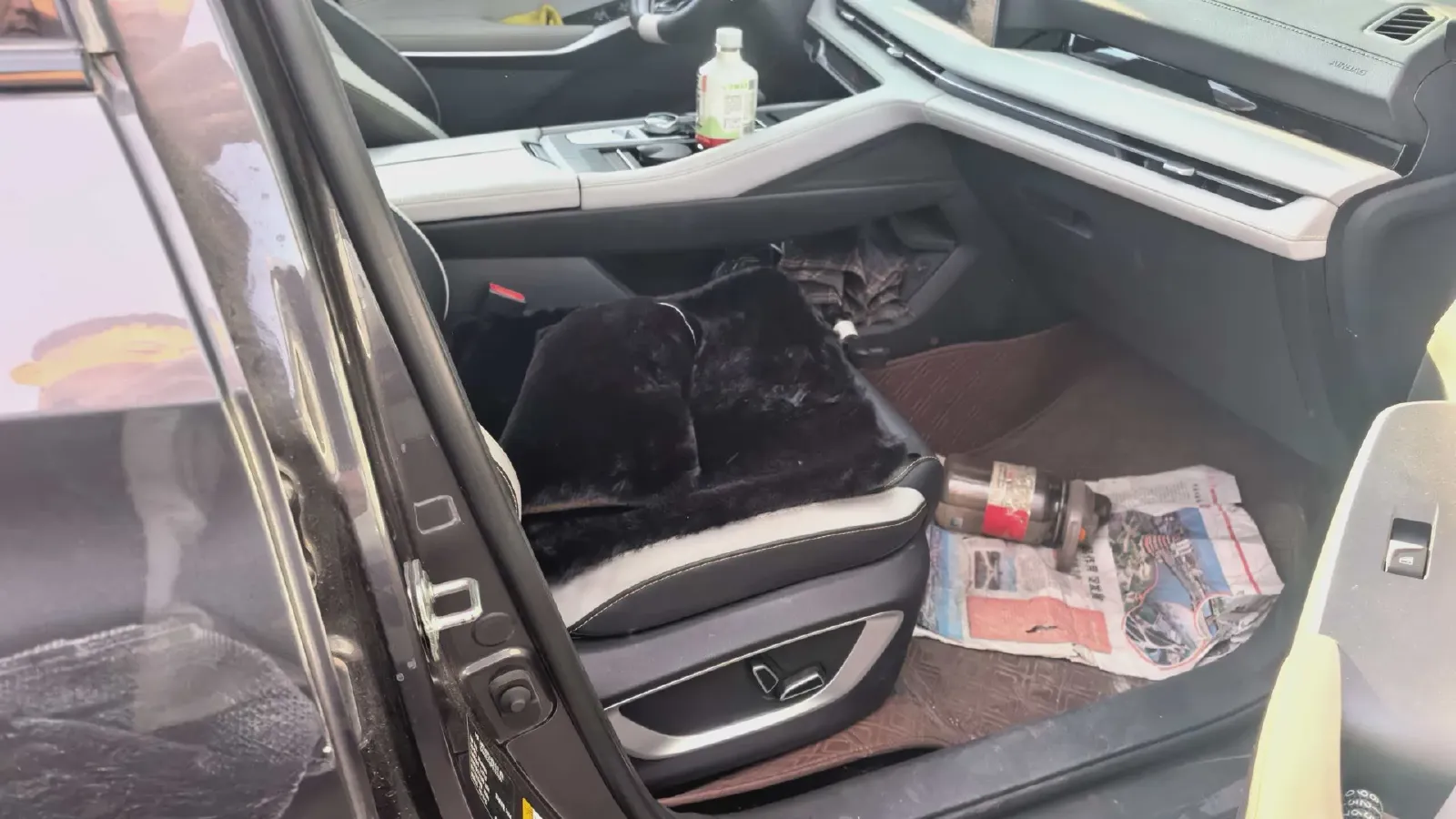 2023 ChangAn CS75 Plus 1.5T 188HP L4 8AT,autocango,china used car exporter,china ev exporter,chinese used car exporter,chinese used ev exporter