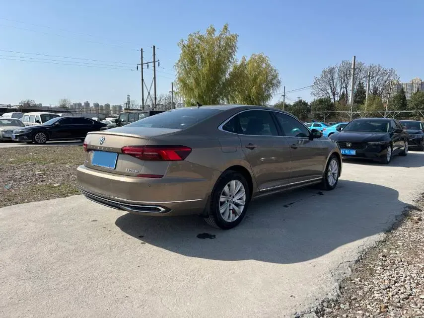 2019 Skoda Kodiak 2.0T 186HP L4 7DCT,autocango,china used car exporter,china ev exporter,chinese used car exporter,chinese used ev exporter