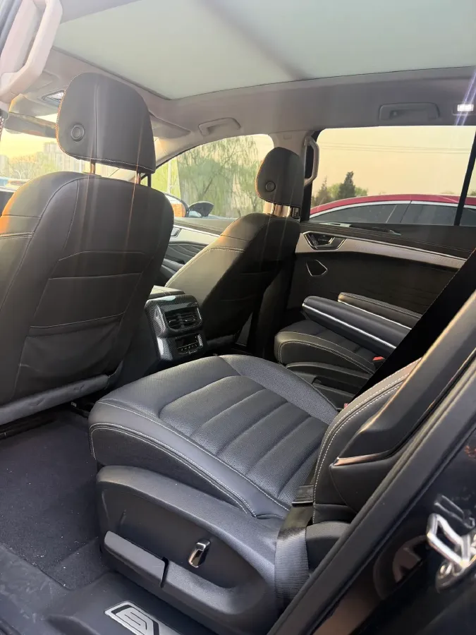 2023 Volkswagen Talagon 2.0T 220HP L4 7DCT,autocango,china used car exporter,china ev exporter,chinese used car exporter,chinese used ev exporter