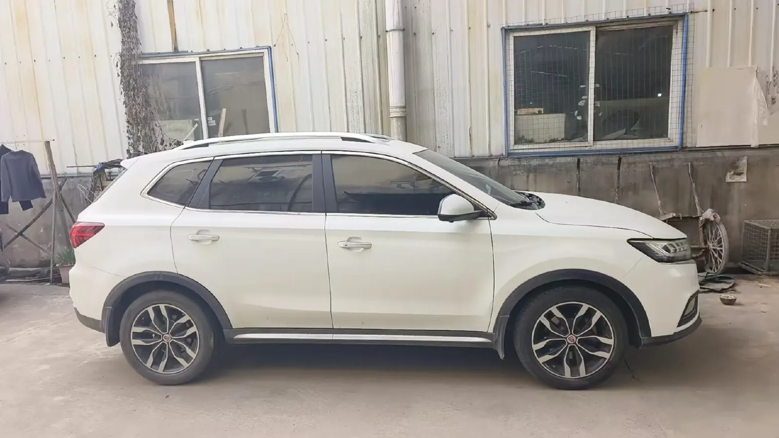 2018 Roewe RX5 2.0T 220HP L4 6DCT,autocango,china used car exporter,china ev exporter,chinese used car exporter,chinese used ev exporter