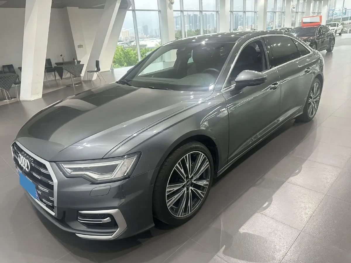 2021 Audi A6L 2.0T 224HP L4 7DCT,autocango,china used car exporter,china ev exporter,chinese used car exporter,chinese used ev exporter