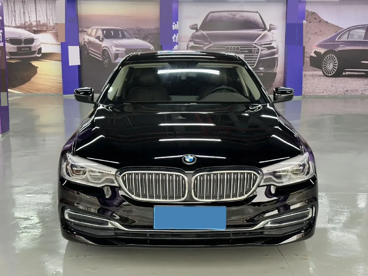 2020 BMW 5 Series 2.0T 252HP L4 8AT,autocango,china used car exporter,china ev exporter,chinese used car exporter,chinese used ev exporter