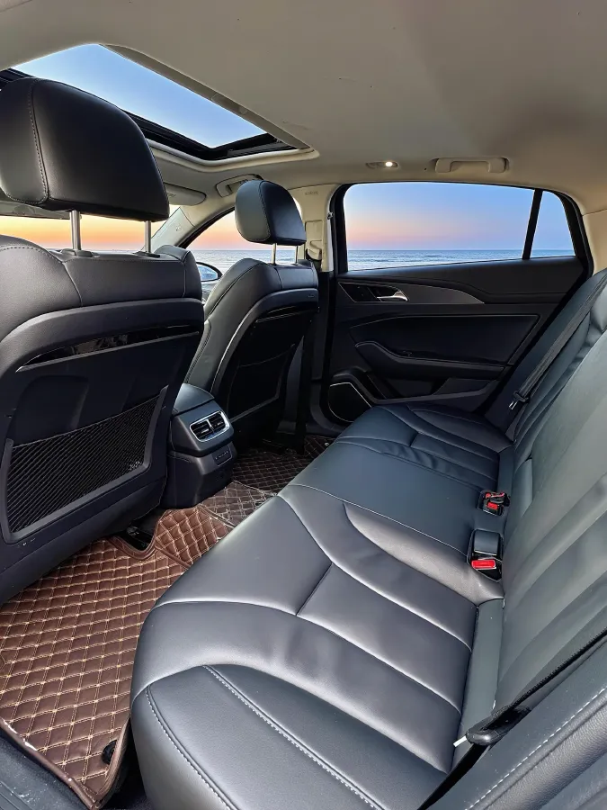 2022 HongQi H5 1.5T 169HP L4 7DCT,autocango,china used car exporter,china ev exporter,chinese used car exporter,chinese used ev exporter