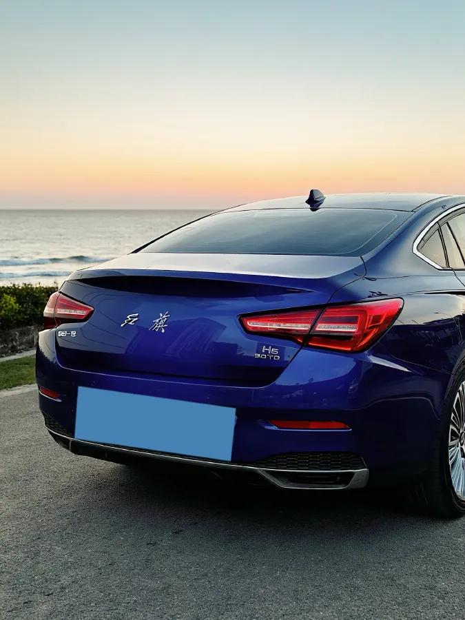 2022 HongQi H5 1.5T 169HP L4 7DCT,autocango,china used car exporter,china ev exporter,chinese used car exporter,chinese used ev exporter