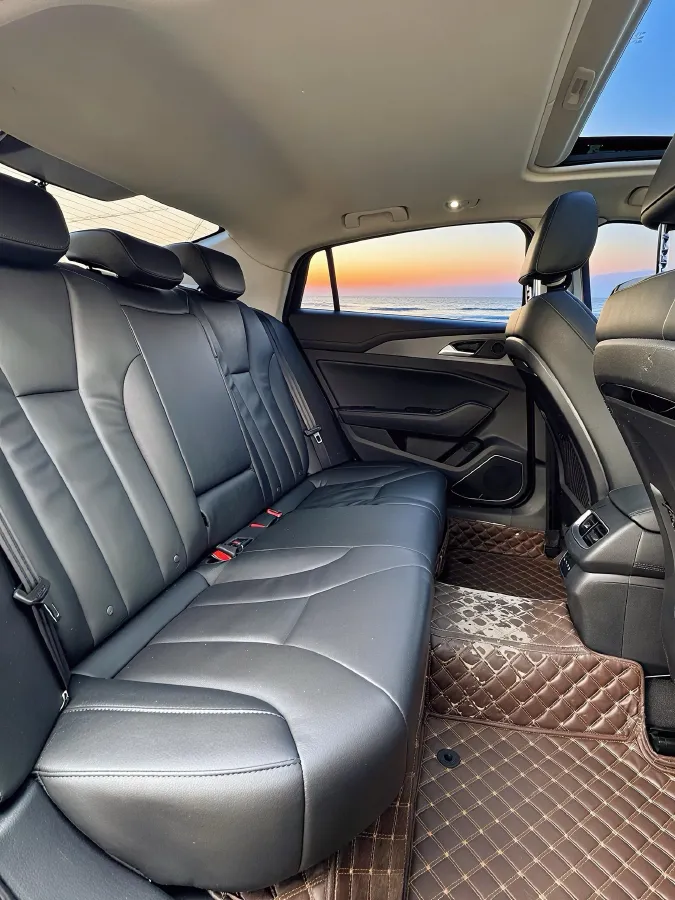 2022 HongQi H5 1.5T 169HP L4 7DCT,autocango,china used car exporter,china ev exporter,chinese used car exporter,chinese used ev exporter