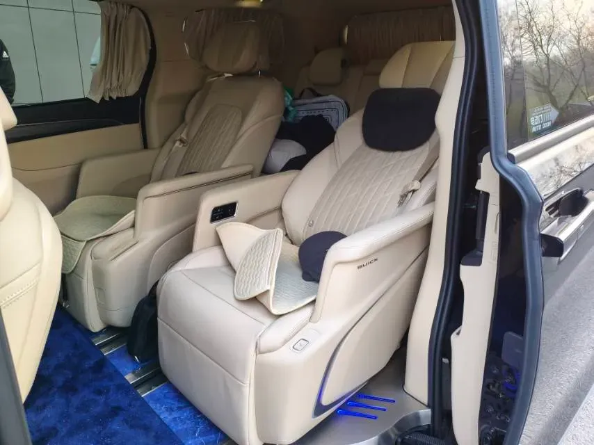 2023 Buick GL8 2.0T 237HP L4 9AT,autocango,china used car exporter,china ev exporter,chinese used car exporter,chinese used ev exporter