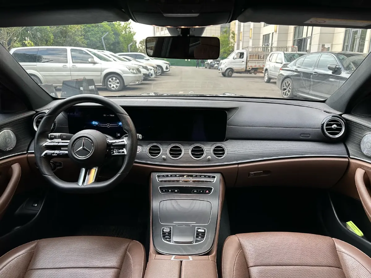 2021 Mercedes-Benz E Class 2.0T 258HP L4 9AT,autocango,china used car exporter,china ev exporter,chinese used car exporter,chinese used ev exporter