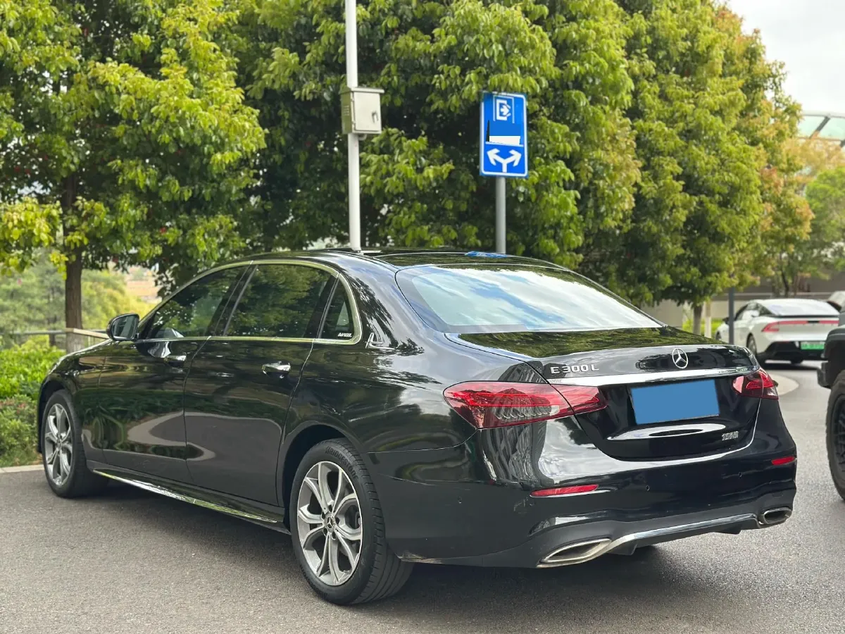 2021 Mercedes-Benz E Class 2.0T 258HP L4 9AT,autocango,china used car exporter,china ev exporter,chinese used car exporter,chinese used ev exporter