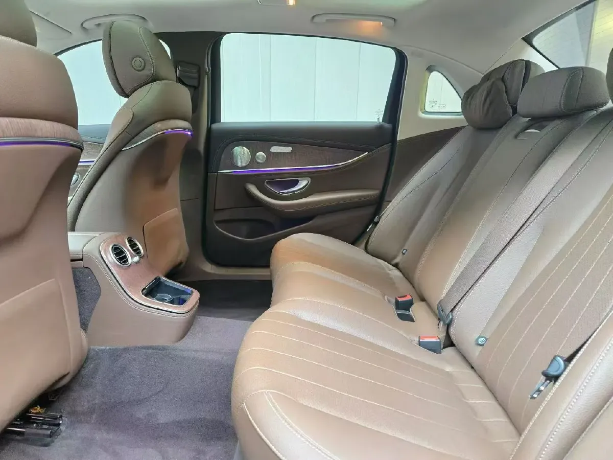 2022 Mercedes-Benz GLC Class 2.0T 258HP L4 9AT,autocango,china used car exporter,china ev exporter,chinese used car exporter,chinese used ev exporter