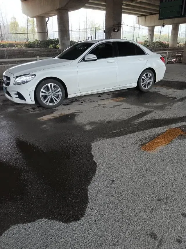 2020 Mercedes-Benz C Class 1.5T 156HP L4 9AT,autocango,china used car exporter,china ev exporter,chinese used car exporter,chinese used ev exporter