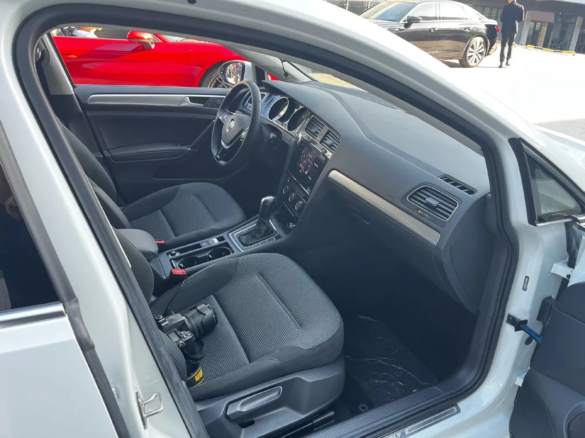 2020 Volkswagen Golf 1.4T 150HP L4 7DCT,autocango,china used car exporter,china ev exporter,chinese used car exporter,chinese used ev exporter