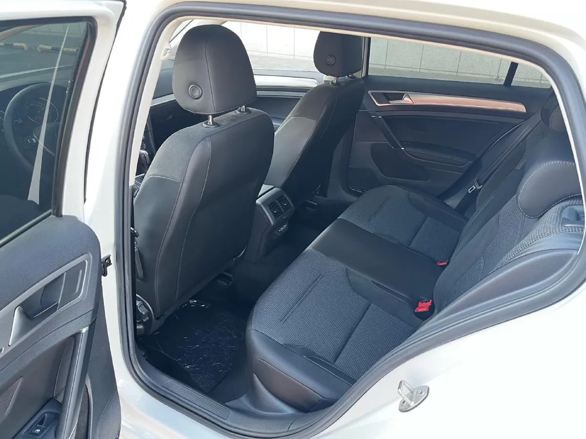 2020 Volkswagen Golf 1.4T 150HP L4 7DCT,autocango,china used car exporter,china ev exporter,chinese used car exporter,chinese used ev exporter