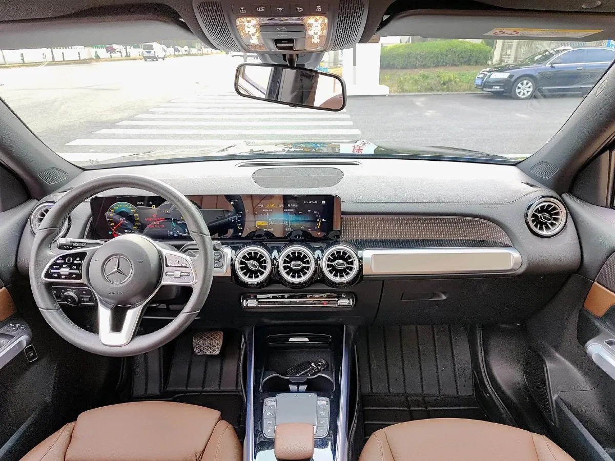 2023 Mercedes-Benz GLB Class 1.3T 163HP L4 7DCT,autocango,china used car exporter,china ev exporter,chinese used car exporter,chinese used ev exporter