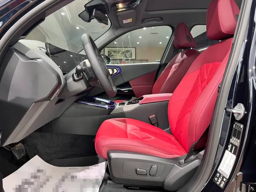 2025 BMW X3 2.0T 258HP L4 8AT,autocango,china used car exporter,china ev exporter,chinese used car exporter,chinese used ev exporter