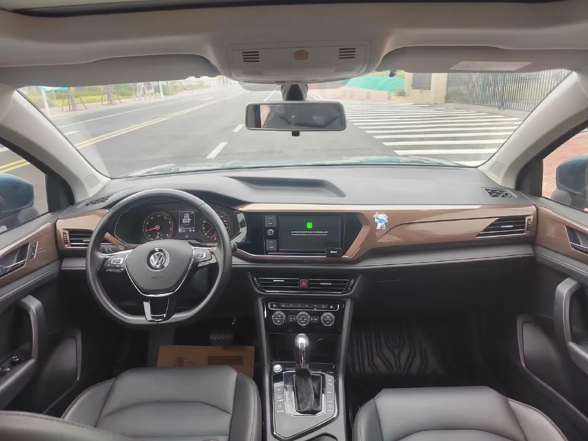 2019 MINI MINI 1.5T 102HP L3 7DCT,autocango,china used car exporter,china ev exporter,chinese used car exporter,chinese used ev exporter