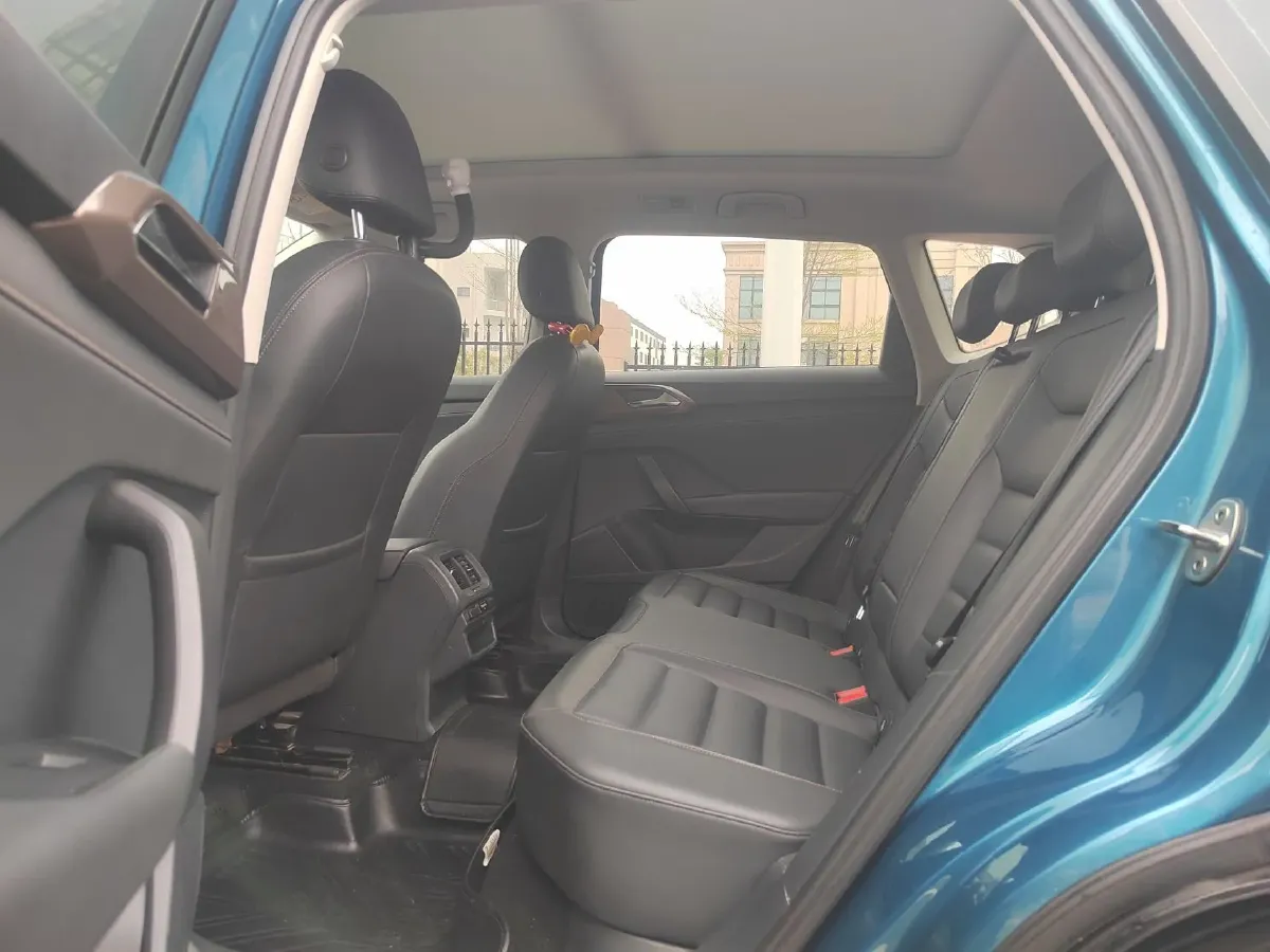 2019 MINI MINI 1.5T 102HP L3 7DCT,autocango,china used car exporter,china ev exporter,chinese used car exporter,chinese used ev exporter