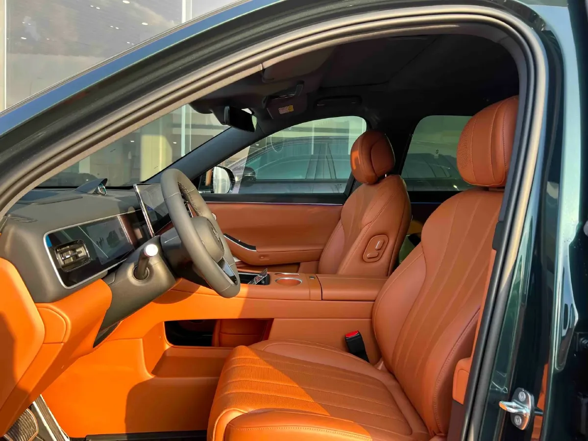 2026 AITO AITO M7 REEV 160HP REEV,autocango,china used car exporter,china ev exporter,chinese used car exporter,chinese used ev exporter