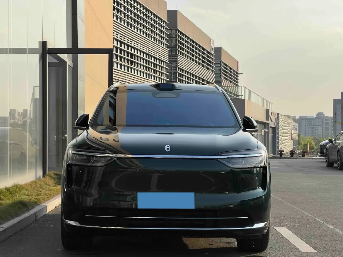 2026 AITO AITO M7 REEV 160HP REEV,autocango,china used car exporter,china ev exporter,chinese used car exporter,chinese used ev exporter