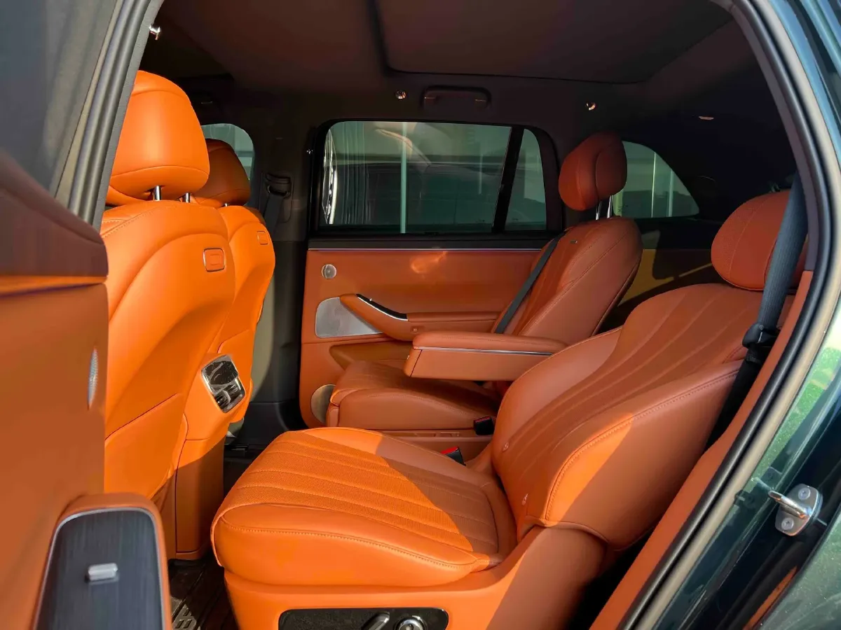 2026 AITO AITO M7 REEV 160HP REEV,autocango,china used car exporter,china ev exporter,chinese used car exporter,chinese used ev exporter