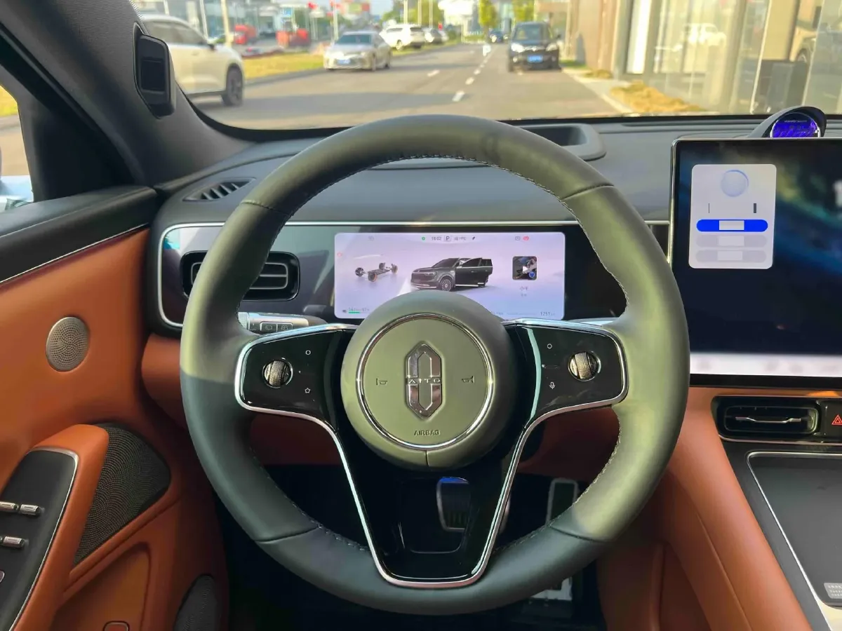 2026 AITO AITO M7 REEV 160HP REEV,autocango,china used car exporter,china ev exporter,chinese used car exporter,chinese used ev exporter