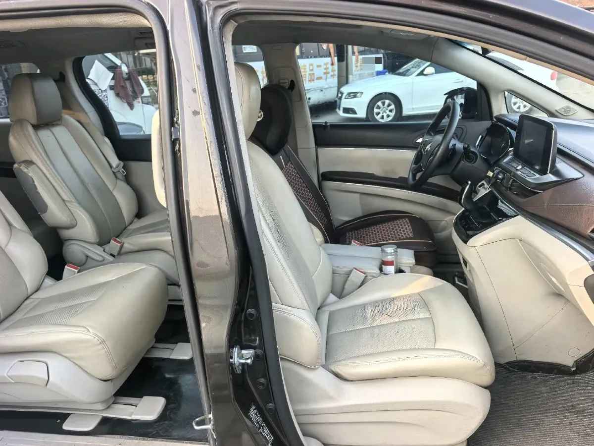 2021 Buick GL8 2.0T 237HP L4 9AT,autocango,china used car exporter,china ev exporter,chinese used car exporter,chinese used ev exporter