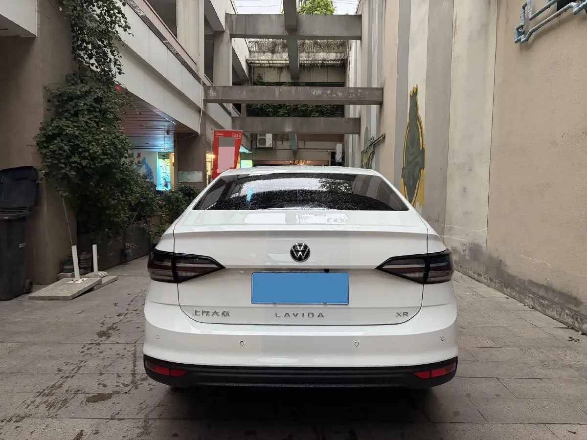 2025 Volkswagen Lavida 1.5L 110HP L4 6AT,autocango,china used car exporter,china ev exporter,chinese used car exporter,chinese used ev exporter