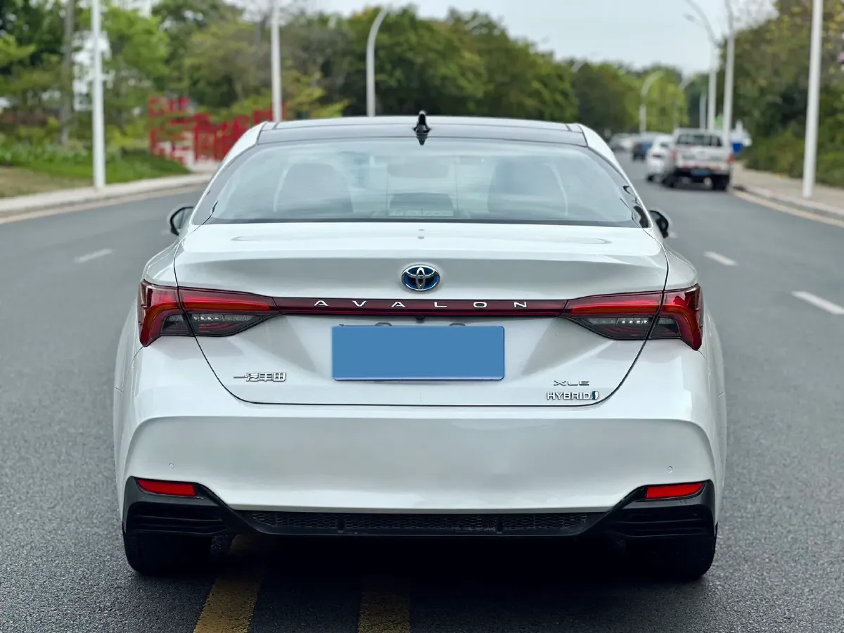 2022 Toyota Avalon 2.5L 178HP L4 E-CVT Hybrid,autocango,china used car exporter,china ev exporter,chinese used car exporter,chinese used ev exporter
