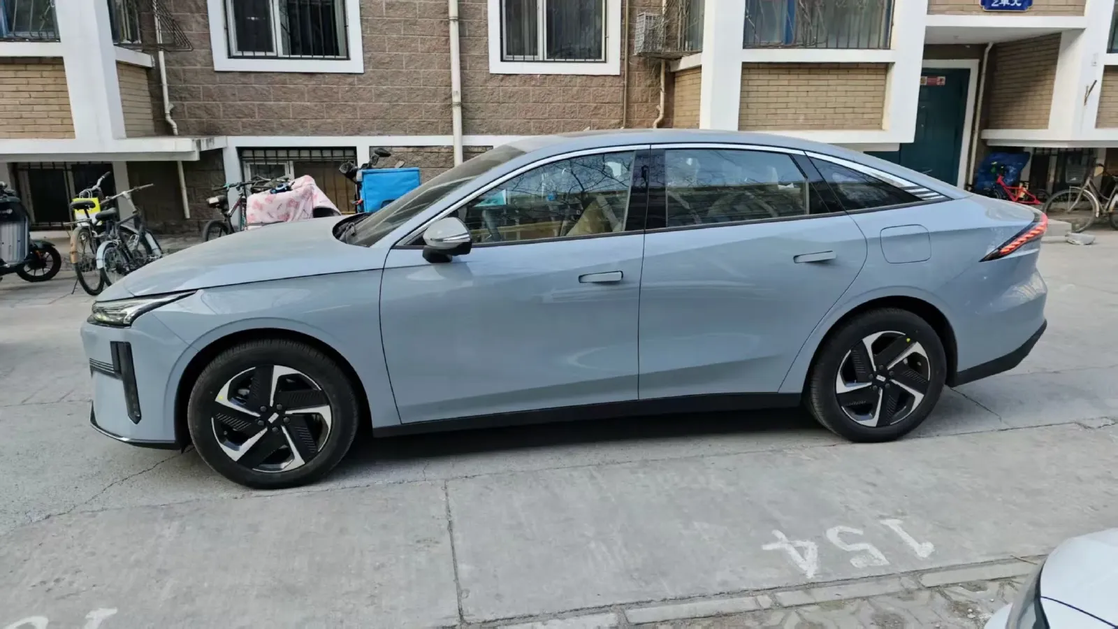 2024 Geely Galaxy L6 1.5T 163HP L4 3DHT PHEV,autocango,china used car exporter,china ev exporter,chinese used car exporter,chinese used ev exporter