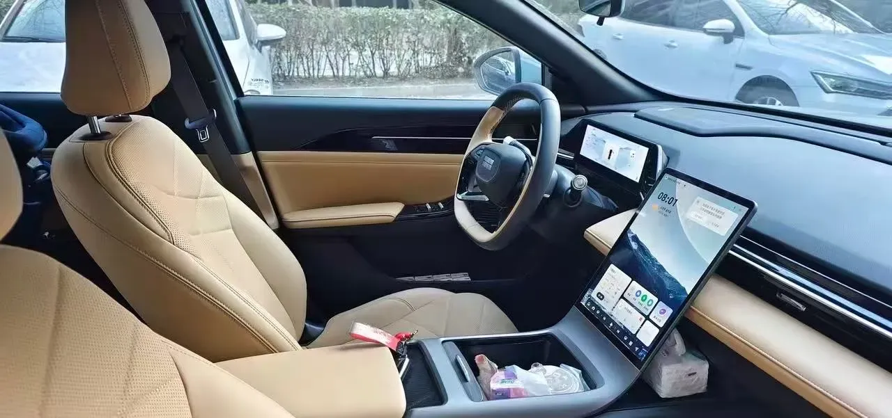 2024 Geely Galaxy L6 1.5T 163HP L4 3DHT PHEV,autocango,china used car exporter,china ev exporter,chinese used car exporter,chinese used ev exporter