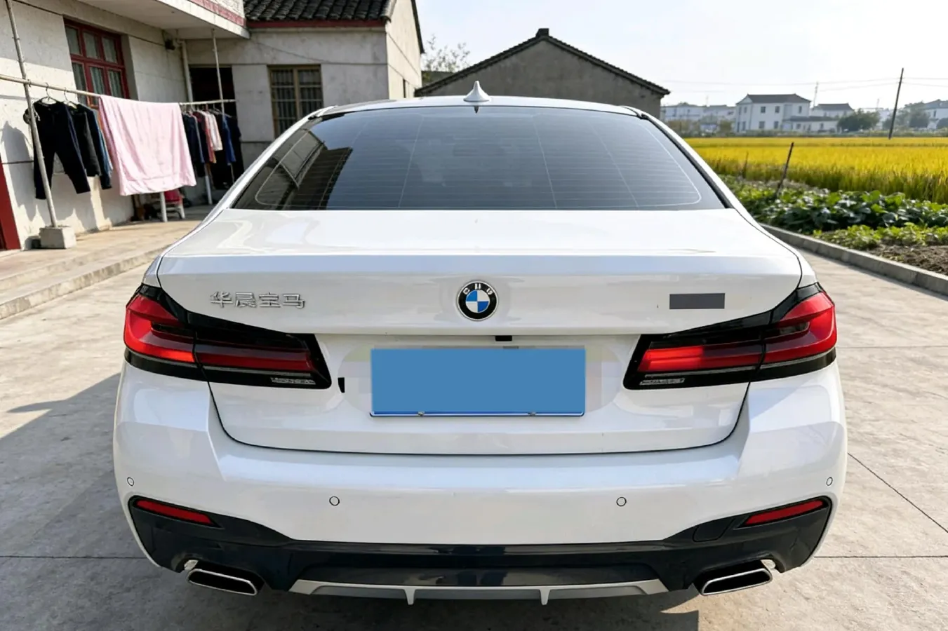 2022 BMW 5 Series 2.0T 184HP L4 8AT,autocango,china used car exporter,china ev exporter,chinese used car exporter,chinese used ev exporter