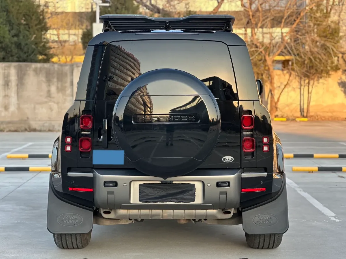 2021 Land Rover Defender 3.0T 400HP L6 8AT,autocango,china used car exporter,china ev exporter,chinese used car exporter,chinese used ev exporter