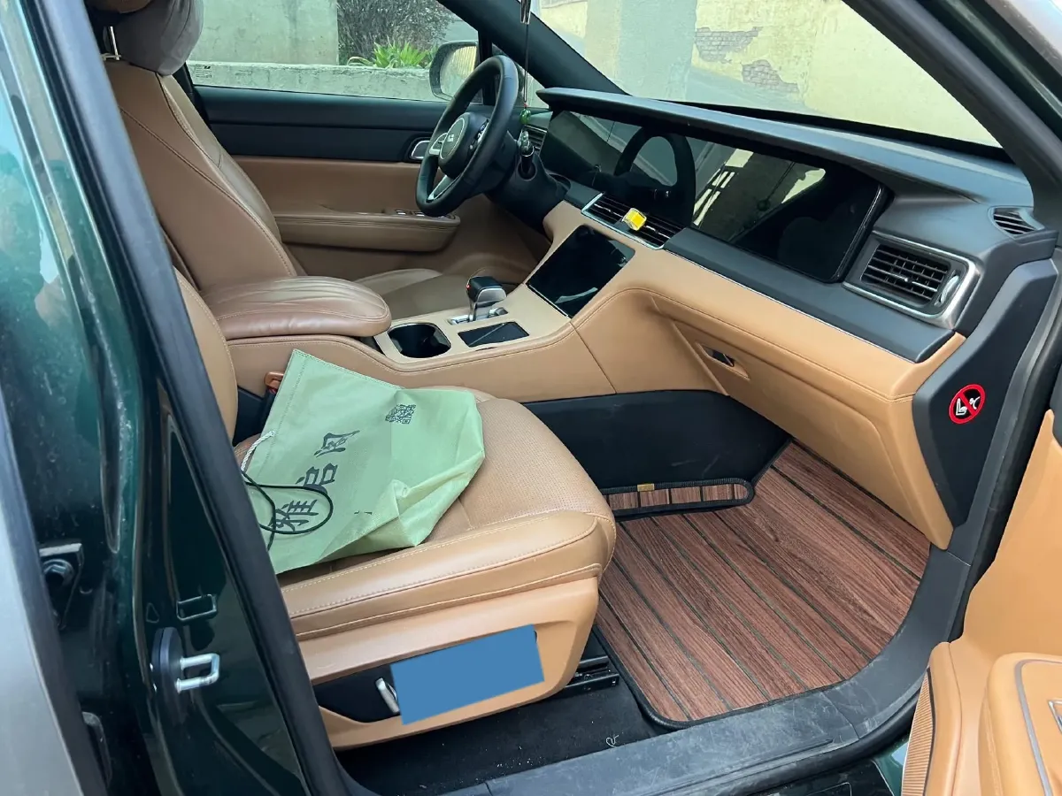 2021 Li ONE Range Extended 131HP REEV 40.5KWH,autocango,china used car exporter,china ev exporter,chinese used car exporter,chinese used ev exporter