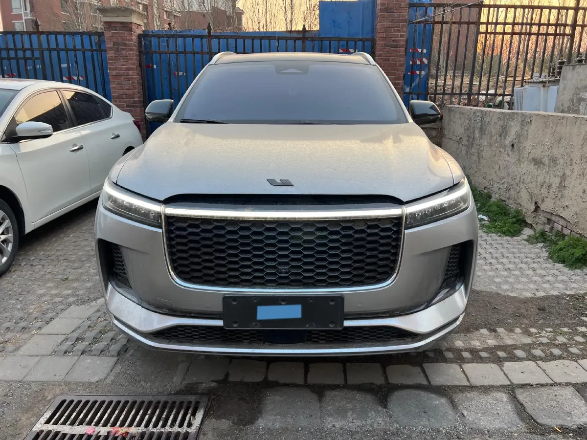 2021 Li ONE Range Extended 131HP REEV 40.5KWH,autocango,china used car exporter,china ev exporter,chinese used car exporter,chinese used ev exporter