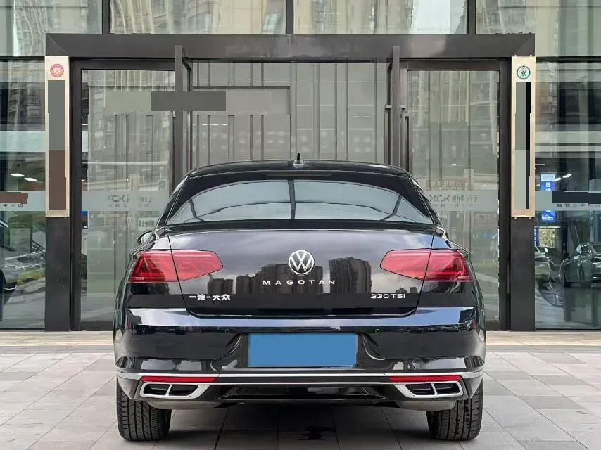2023 Volkswagen Magotan 2.0T 186HP L4 7DCT,autocango,china used car exporter,china ev exporter,chinese used car exporter,chinese used ev exporter