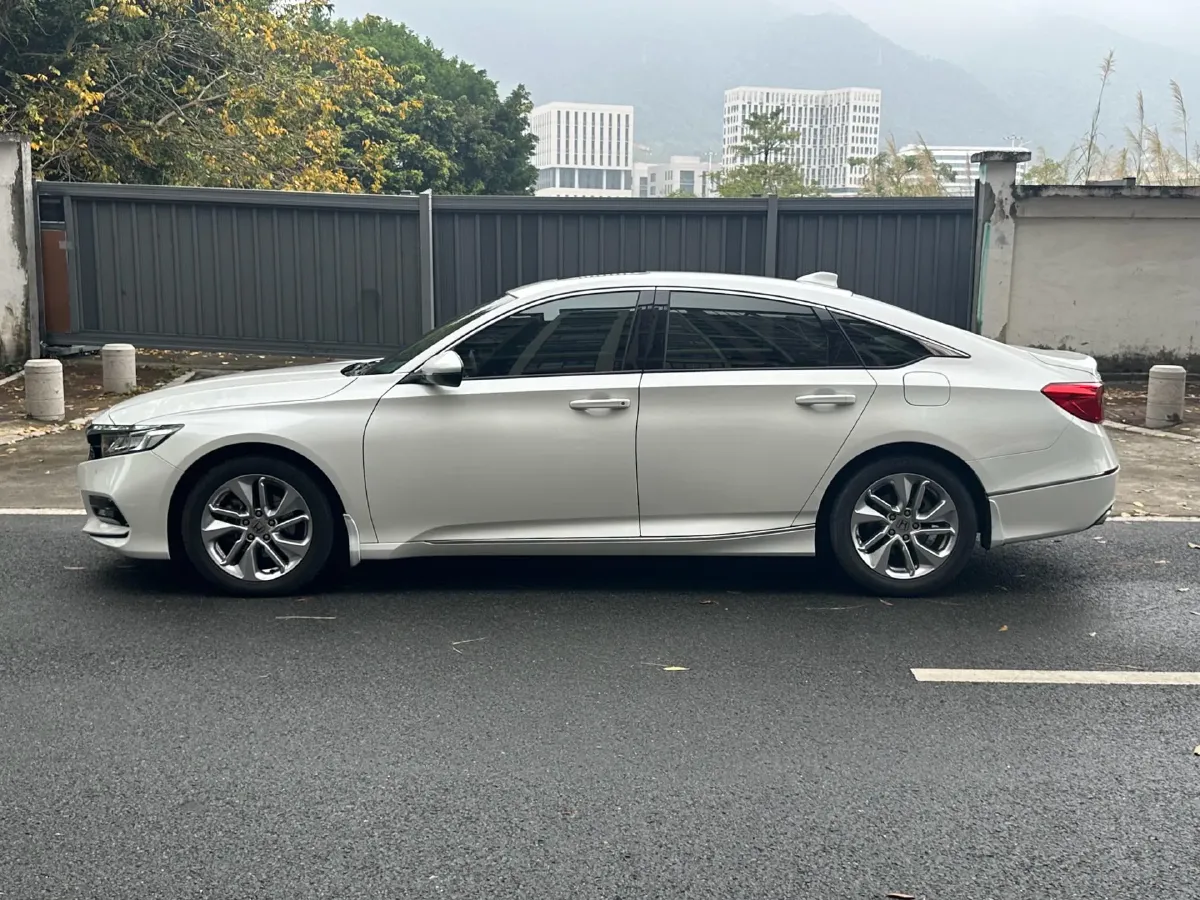 2018 Honda Accord 1.5T 194HP L4 CVT,autocango,china used car exporter,china ev exporter,chinese used car exporter,chinese used ev exporter