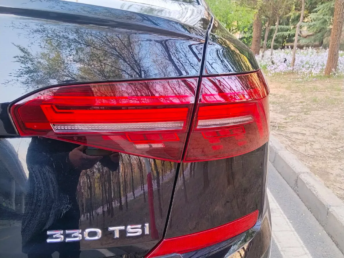 2019 Skoda Kodiak 2.0T 186HP L4 7DCT,autocango,china used car exporter,china ev exporter,chinese used car exporter,chinese used ev exporter