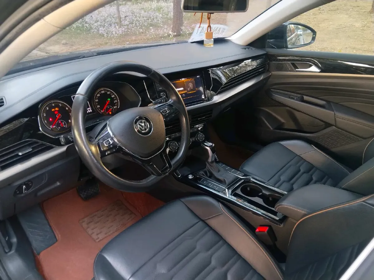 2019 Skoda Kodiak 2.0T 186HP L4 7DCT,autocango,china used car exporter,china ev exporter,chinese used car exporter,chinese used ev exporter