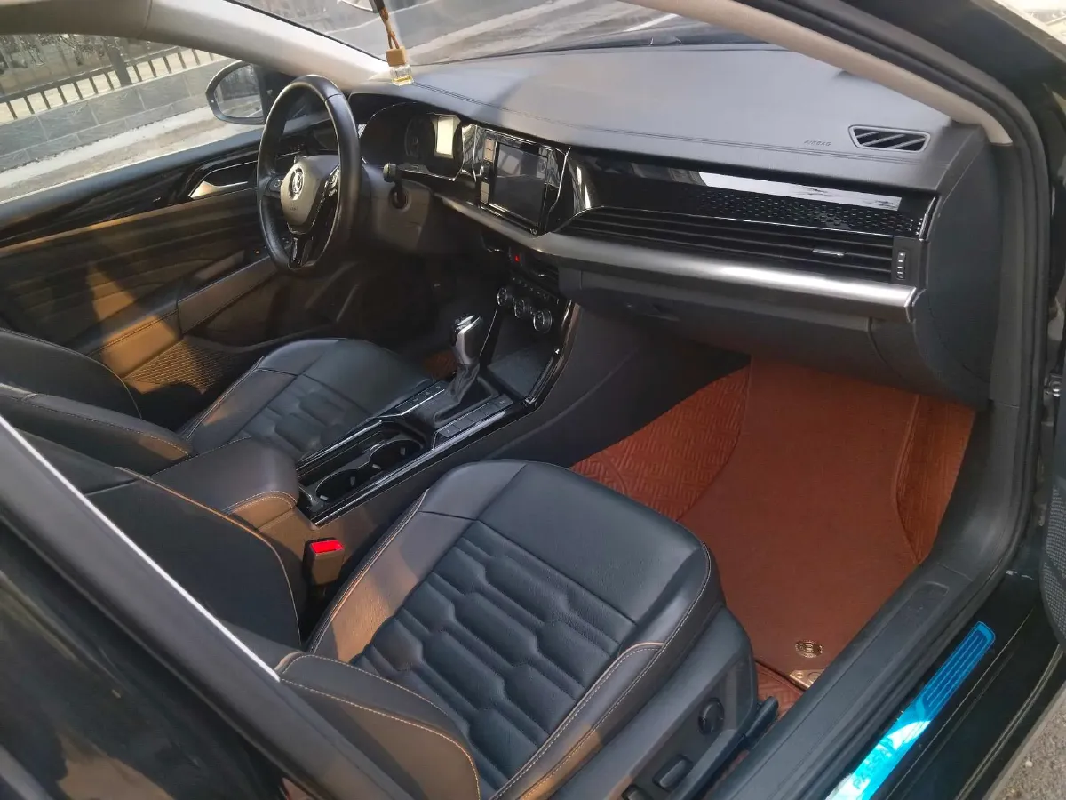 2019 Skoda Kodiak 2.0T 186HP L4 7DCT,autocango,china used car exporter,china ev exporter,chinese used car exporter,chinese used ev exporter