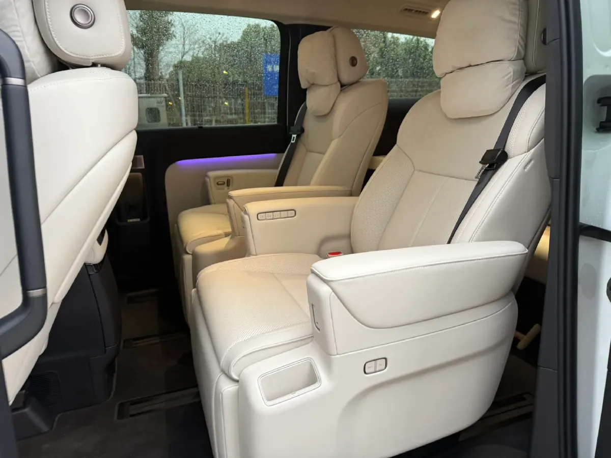 2025 Li MEGA BEV,autocango,china used car exporter,china ev exporter,chinese used car exporter,chinese used ev exporter