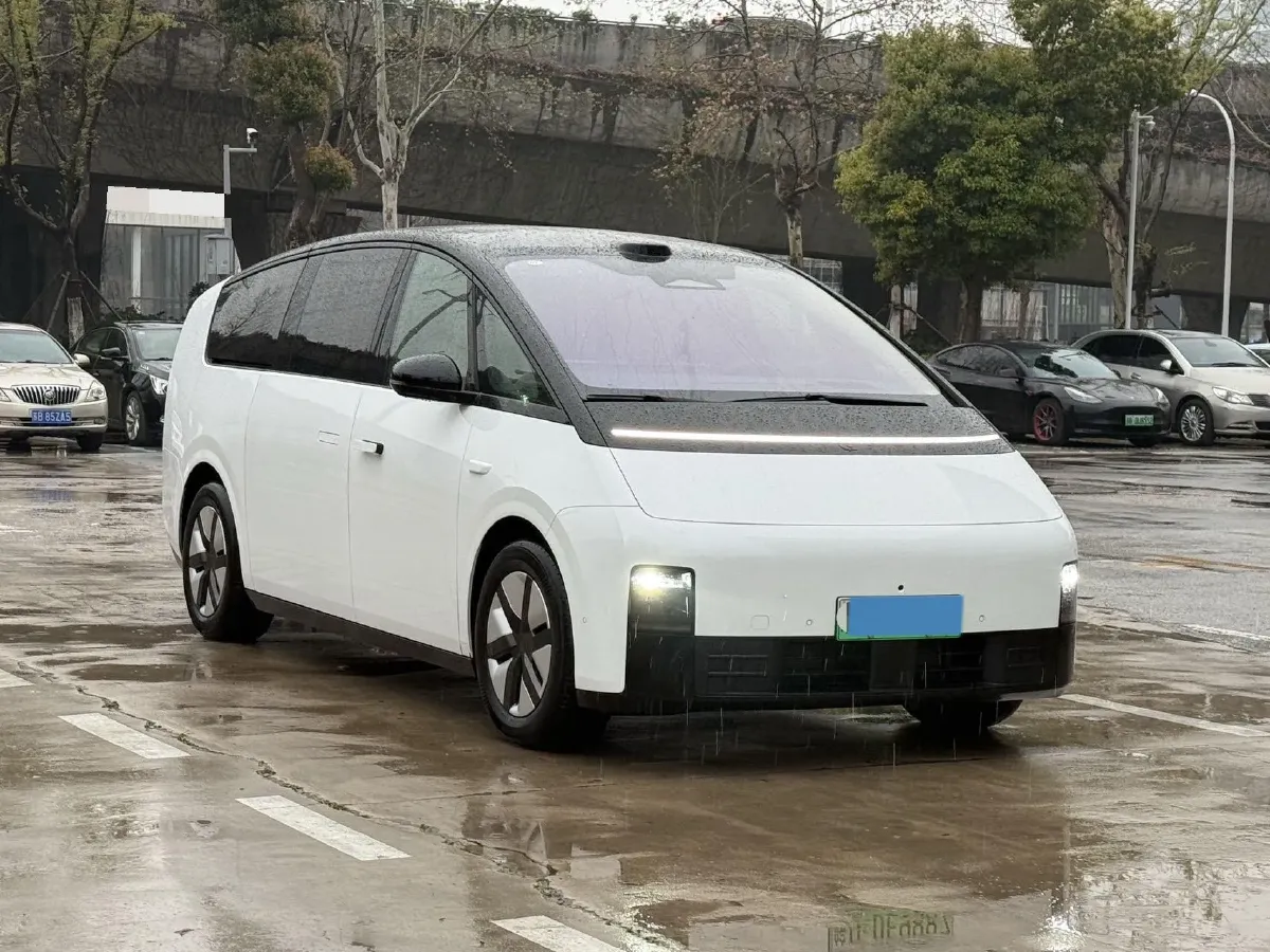2025 Li MEGA BEV,autocango,china used car exporter,china ev exporter,chinese used car exporter,chinese used ev exporter