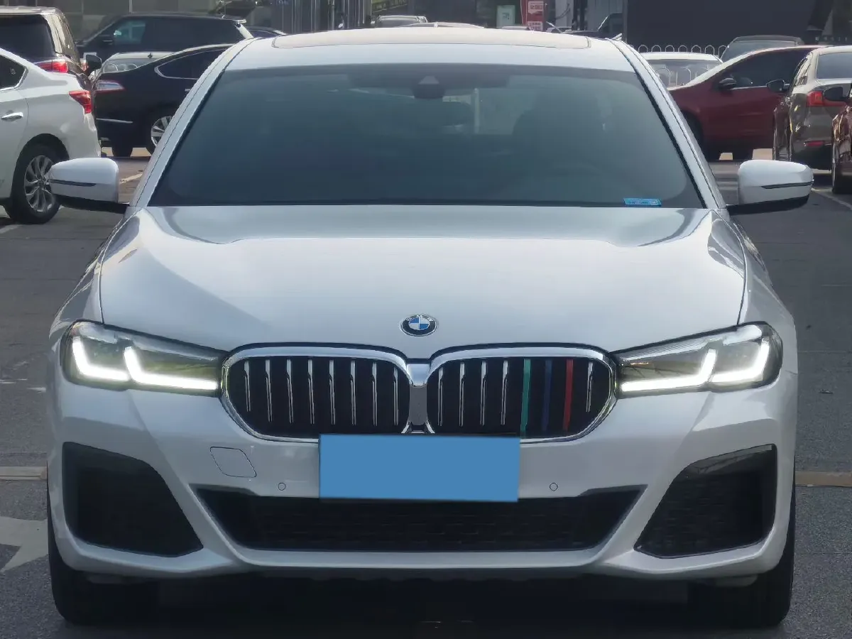 2021 BMW 5 Series 2.0T 184HP L4 8AT,autocango,china used car exporter,china ev exporter,chinese used car exporter,chinese used ev exporter