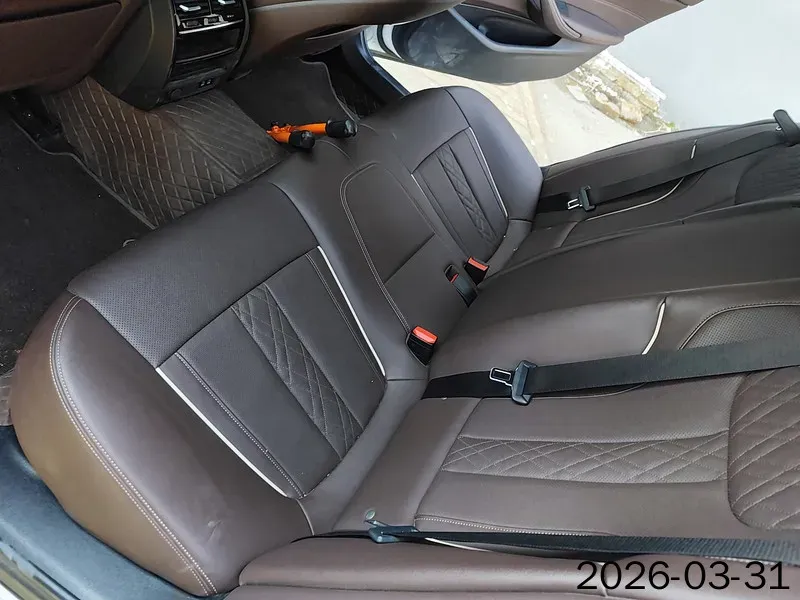 2021 BMW 5 Series 2.0T 184HP L4 8AT,autocango,china used car exporter,china ev exporter,chinese used car exporter,chinese used ev exporter