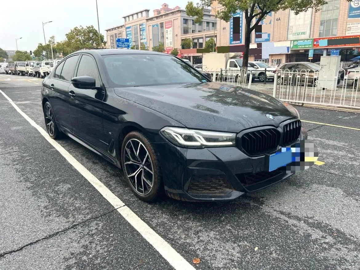 2022 BMW 5 Series 2.0T 252HP L4 8AT,autocango,china used car exporter,china ev exporter,chinese used car exporter,chinese used ev exporter