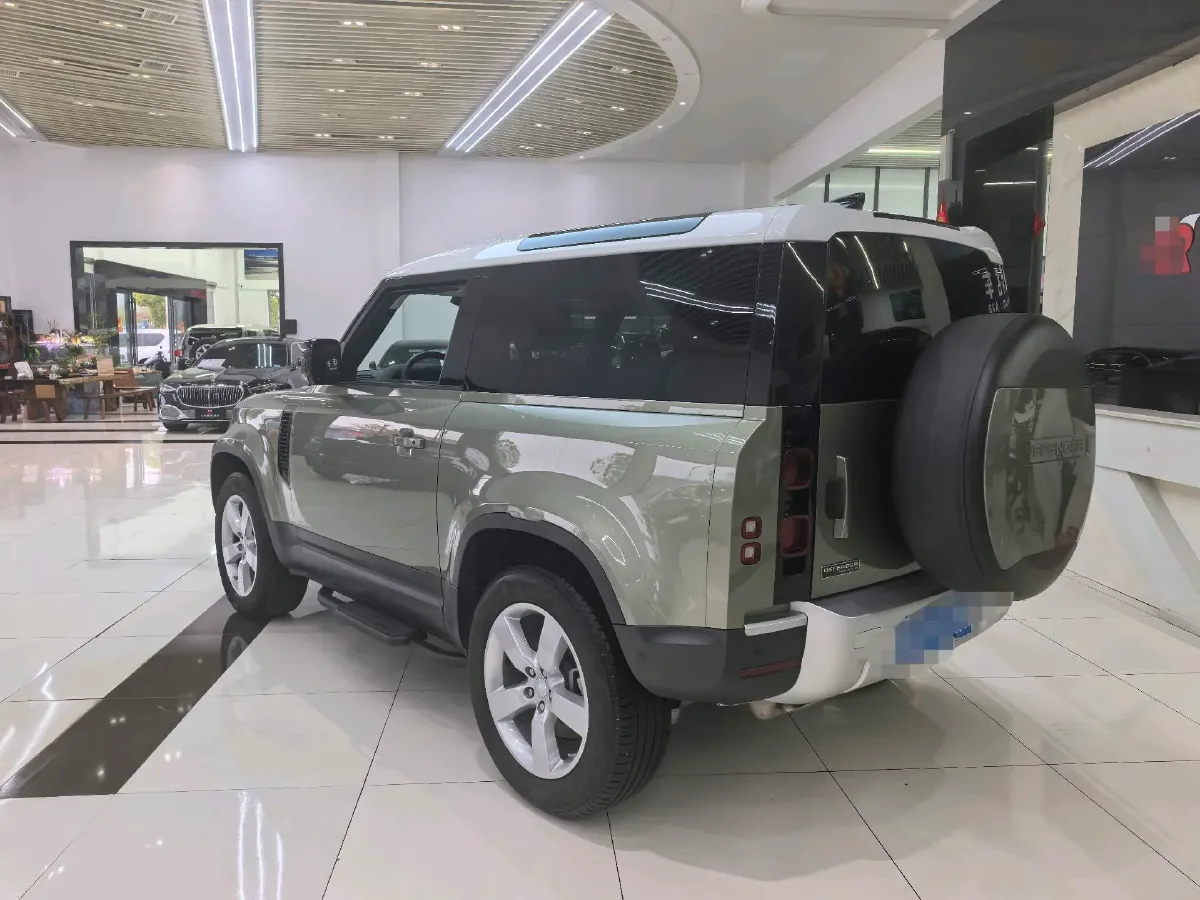 2021 Land Rover Defender 3.0T 400HP L6 8AT,autocango,china used car exporter,china ev exporter,chinese used car exporter,chinese used ev exporter