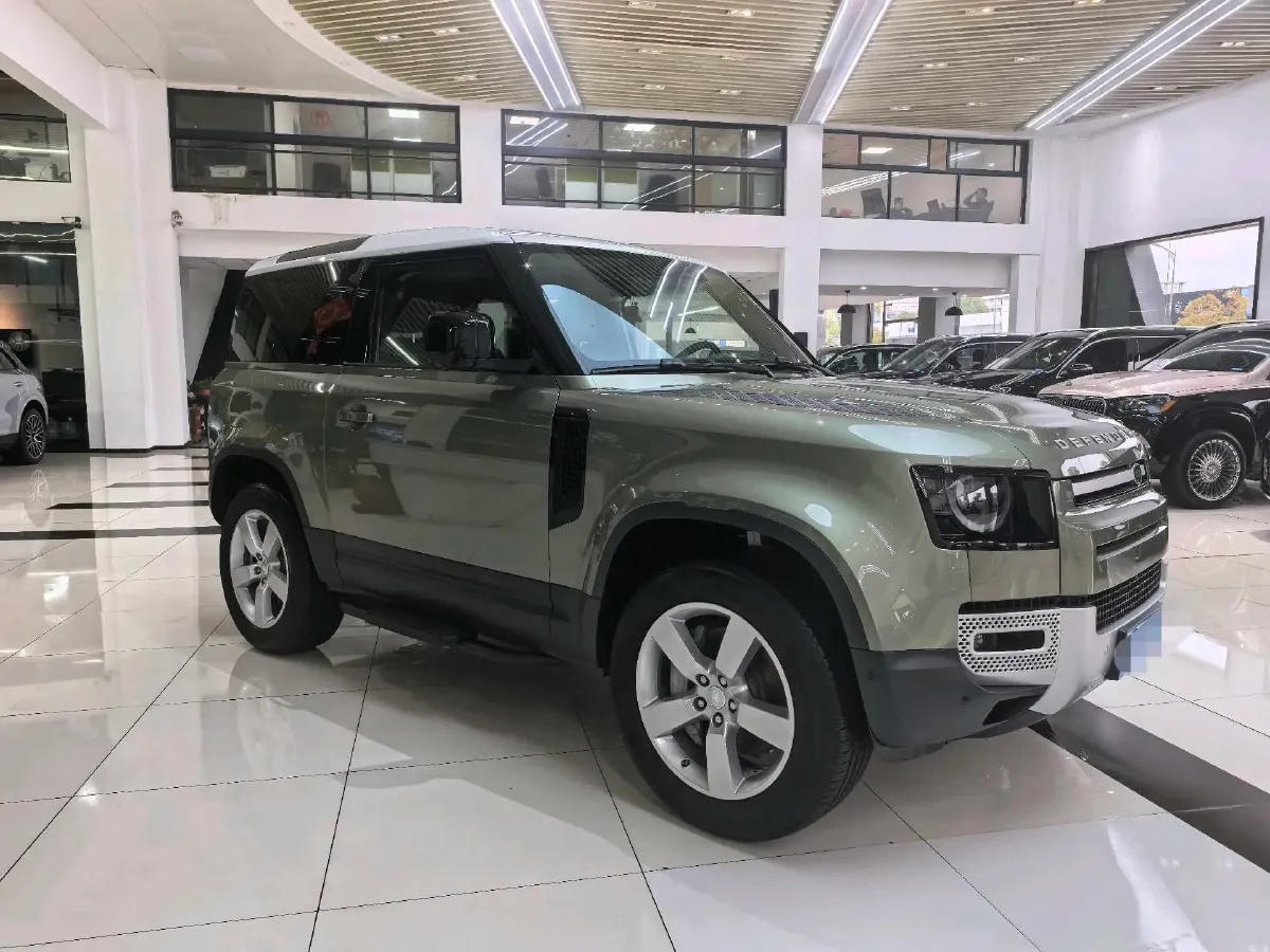 2021 Land Rover Defender 3.0T 400HP L6 8AT,autocango,china used car exporter,china ev exporter,chinese used car exporter,chinese used ev exporter