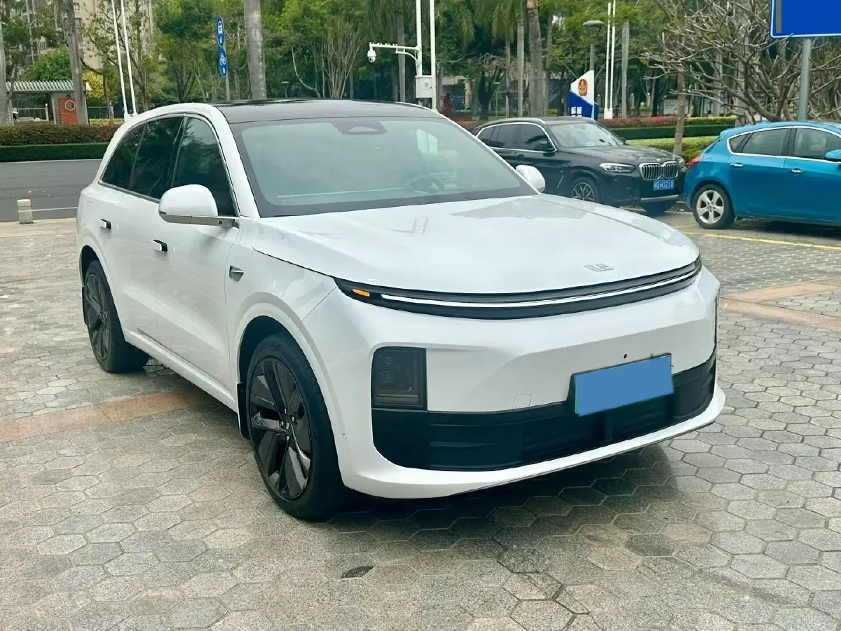 2024 Li L6 Range Extended 154HP L4 REEV 36.8KWH,autocango,china used car exporter,china ev exporter,chinese used car exporter,chinese used ev exporter