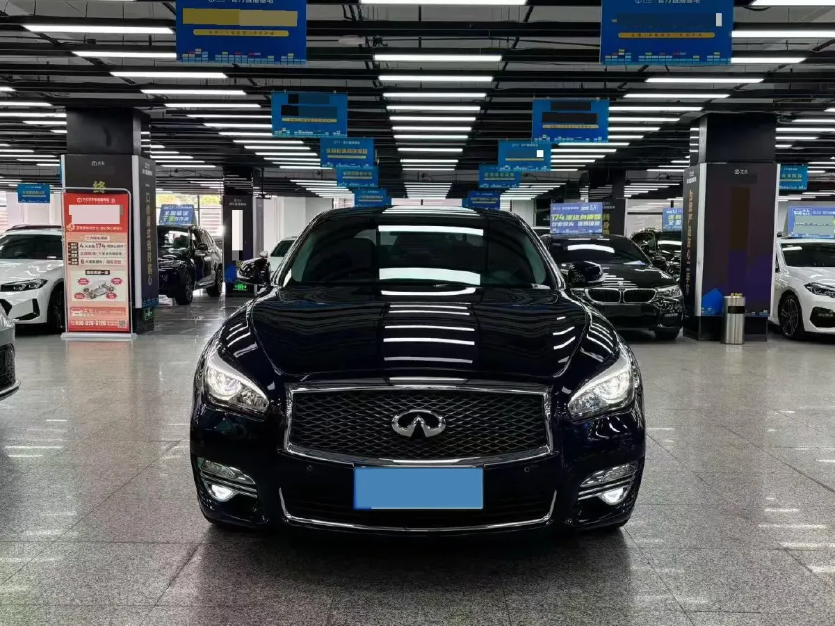 2019 Infiniti Q70 2.0T 211HP L4 7AT,autocango,china used car exporter,china ev exporter,chinese used car exporter,chinese used ev exporter