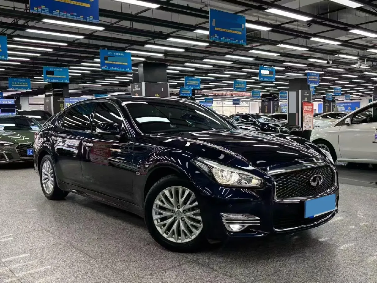 2019 Infiniti Q70 2.0T 211HP L4 7AT,autocango,china used car exporter,china ev exporter,chinese used car exporter,chinese used ev exporter